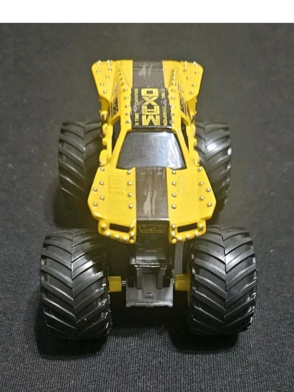Spin Master Monster Jam  Maximum Destruction 2016 Max-D Yellow 1:64 Truck